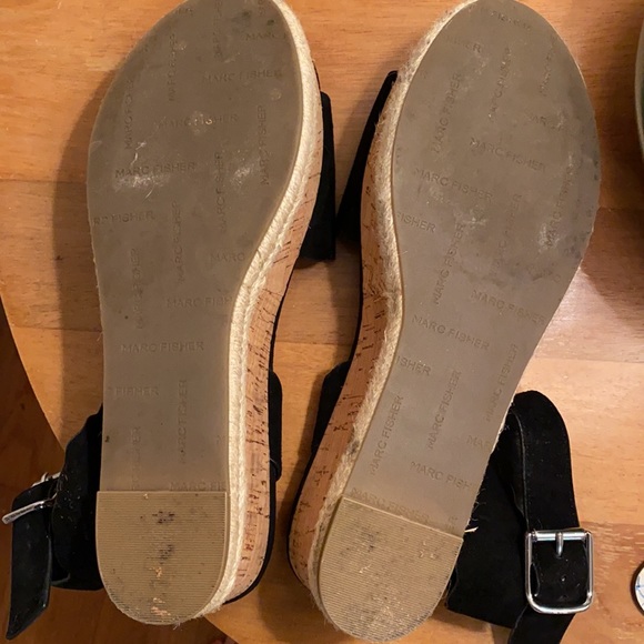 Marc Fisher Platform Wedges Heels - Picture 3 of 3